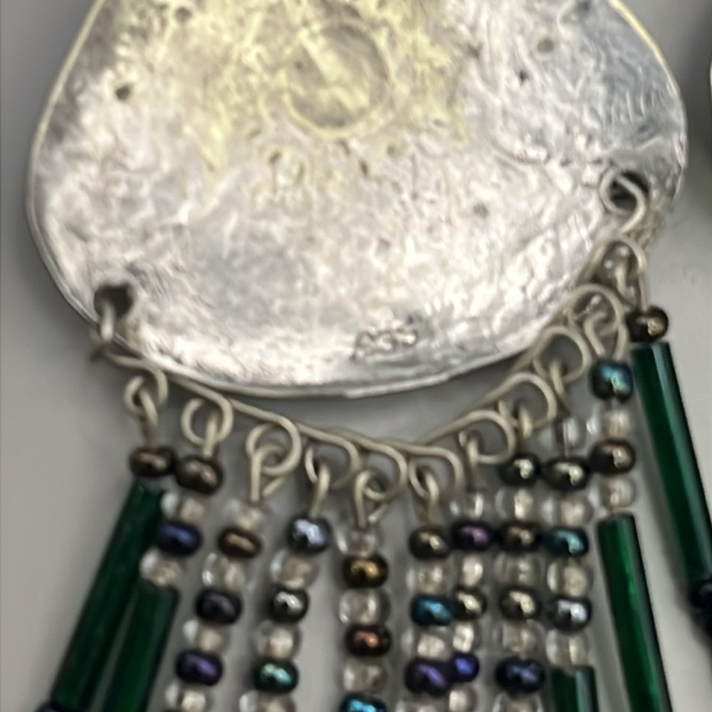Elegant Vintage Sterling Silver and Green Dangle Earrings - Picture 4 of 4
